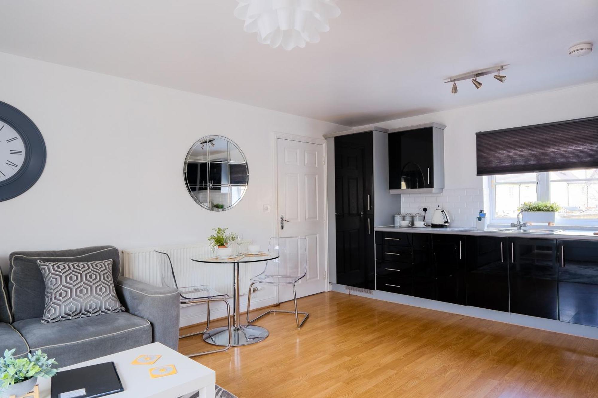 Sorrel House Appartement Carterton Buitenkant foto