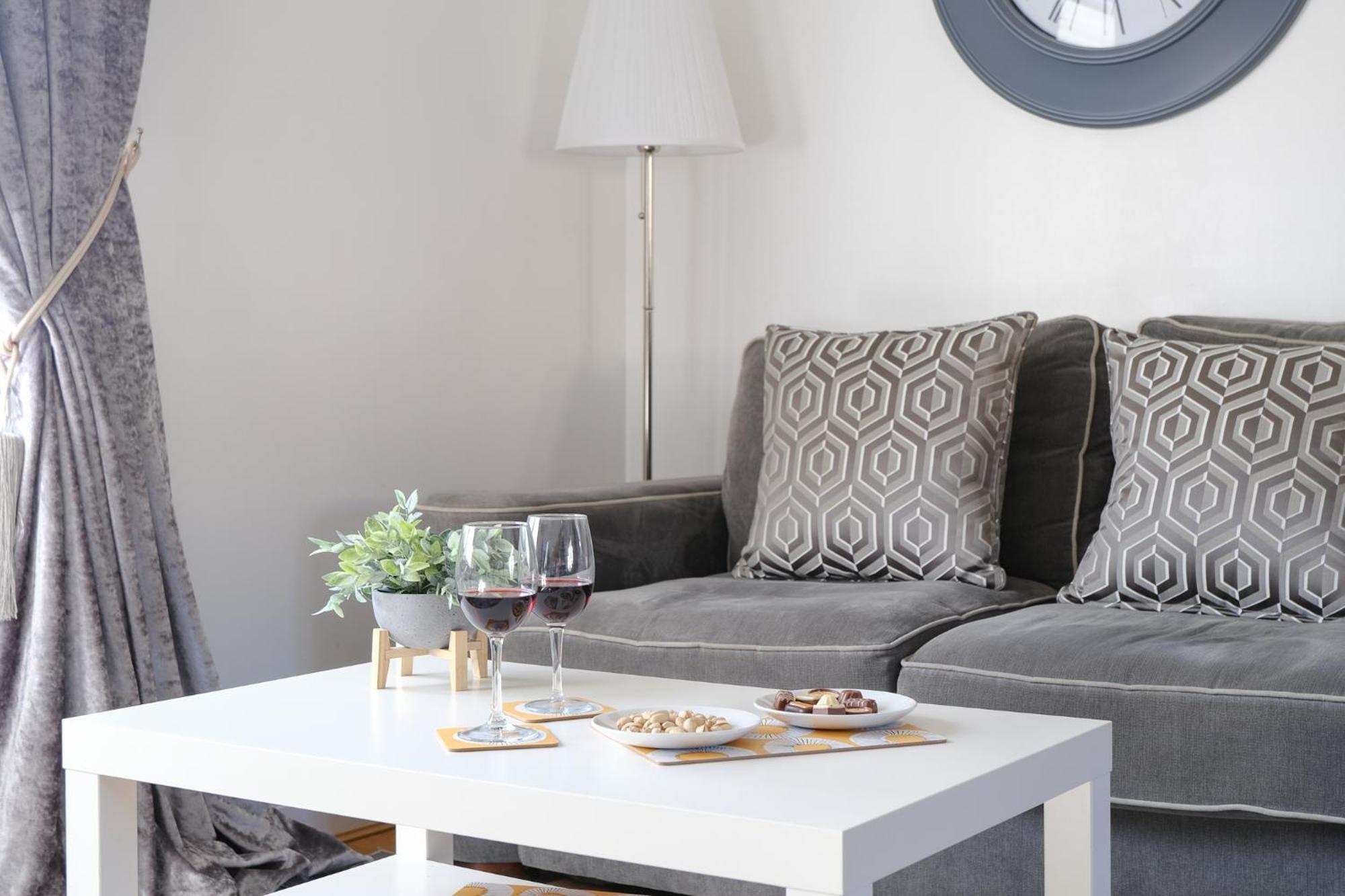 Sorrel House Appartement Carterton Buitenkant foto